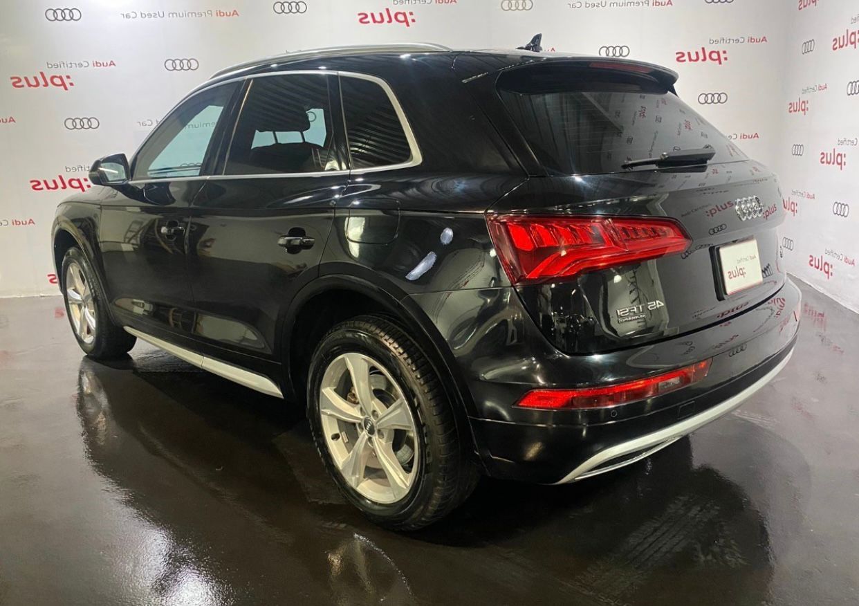 Audi Q5 45 TFSI Select