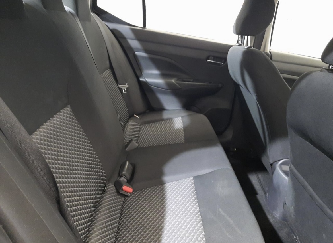 Nissan Versa Sense Ta