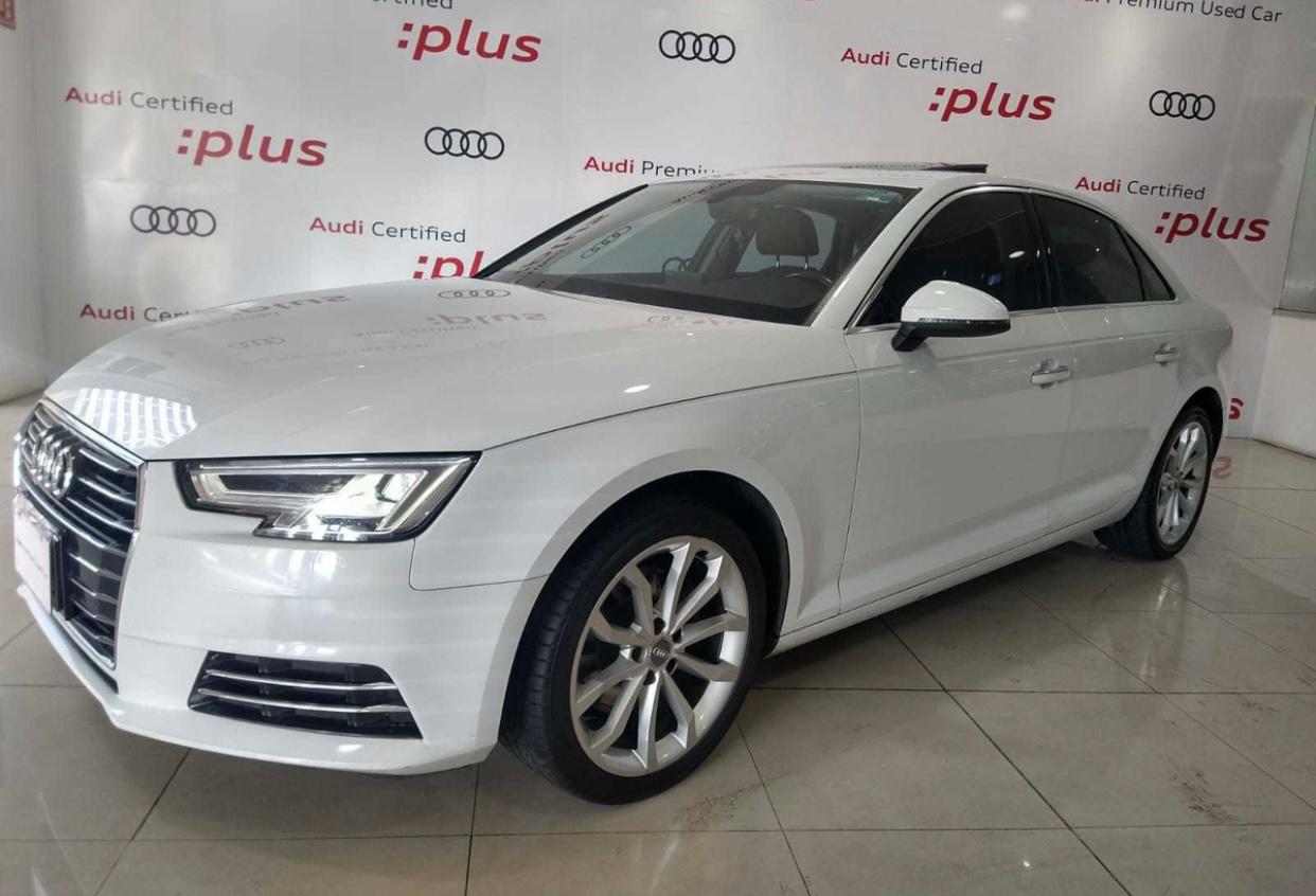 Audi A4 Select